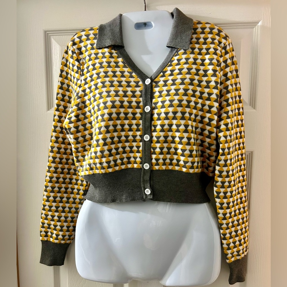 BELLE POGUE Long Sleeved Cropped Cardigan